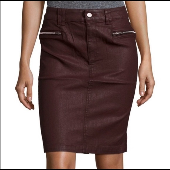 7 for All Mankind coated pencil skirt in burgundy. SZ 26, NWT - Picture 1 of 5